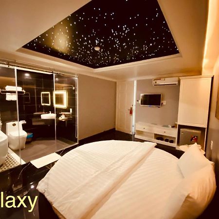 La Galerie Hotel Хошимін Екстер'єр фото
